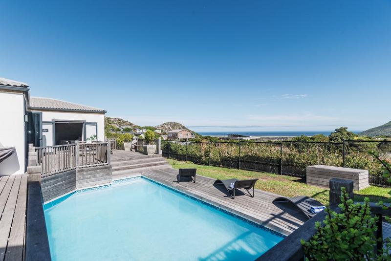 7 Bedroom Property for Sale in San Michel Western Cape